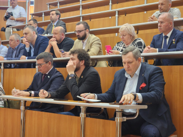 https://sergposadriamo.ru/news/politika/v-podmoskove-proshlo-pervoe-zasedanie-shtaba-obschestvennogo-nabljudenija-za-vyborami/
