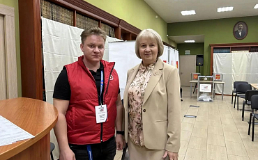 Председатель Истринской общественной палаты посещает избирательные участки округа