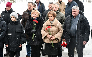 Торжественного открытие парты Героя и мемориальной доски в школе д. Шабурново